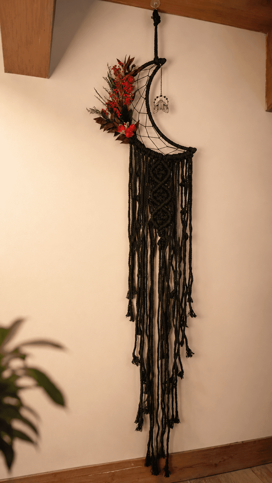 Luna Macramé Negro y Rojo