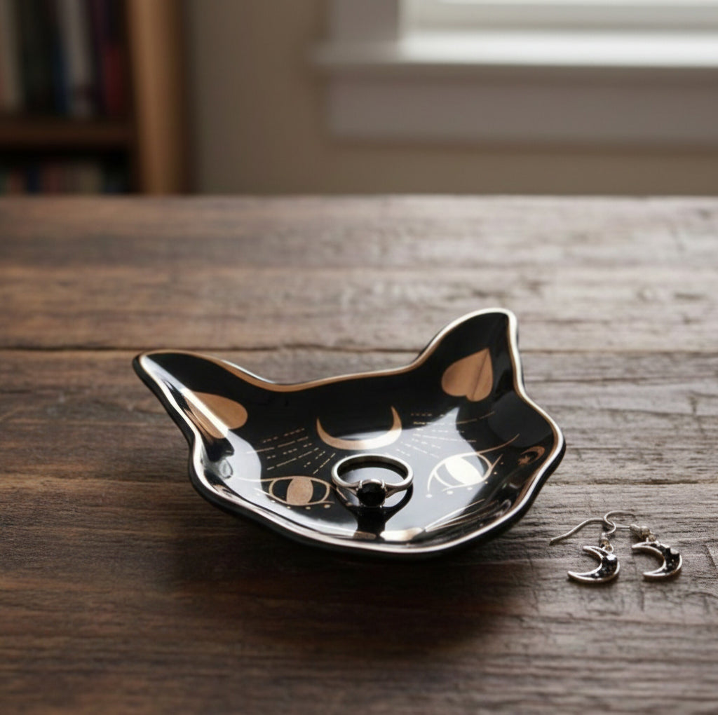 Plato gato místico